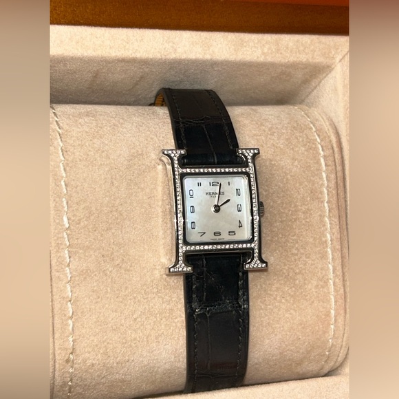 🌟SOLD🌟HERMES Heure H Watch Diamond Bezel Alligator Noir Black - Picture 7 of 15